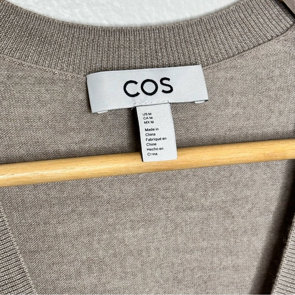 COS Merino Wool V-Neck Sweater - Picture 11 of 15